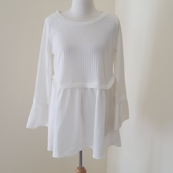 Pinkblush Tops - Pink Blush maternity off white crew ribbed top.